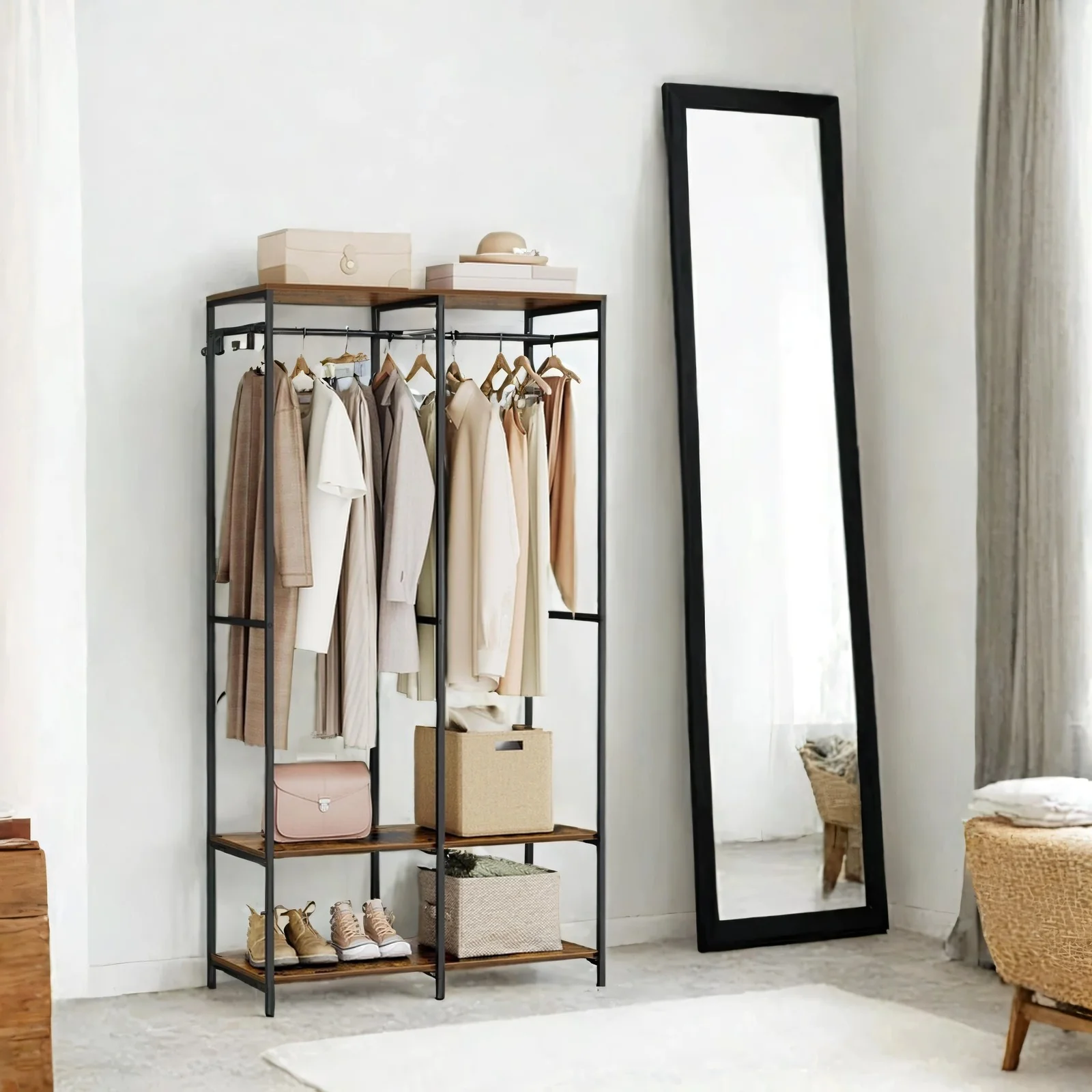 Kleiderschrank offen mit Kleiderstange und Haken - Image 2